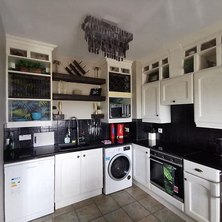 דירות Palm Cove Bundoran Luxurious Sea View Balcony Free Wifi Netflix Sleeps 5 מראה חיצוני תמונה