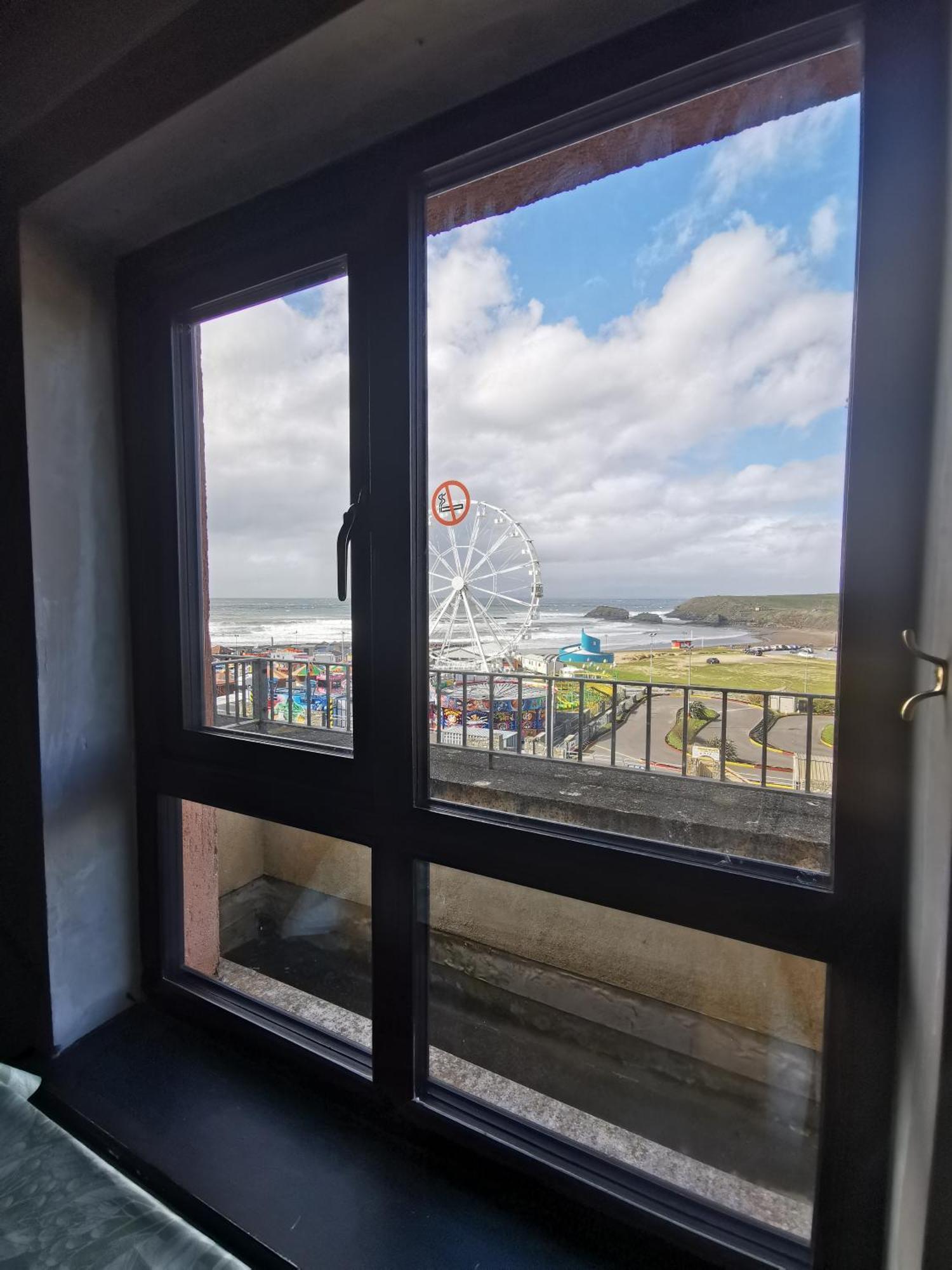 דירות Palm Cove Bundoran Luxurious Sea View Balcony Free Wifi Netflix Sleeps 5 מראה חיצוני תמונה